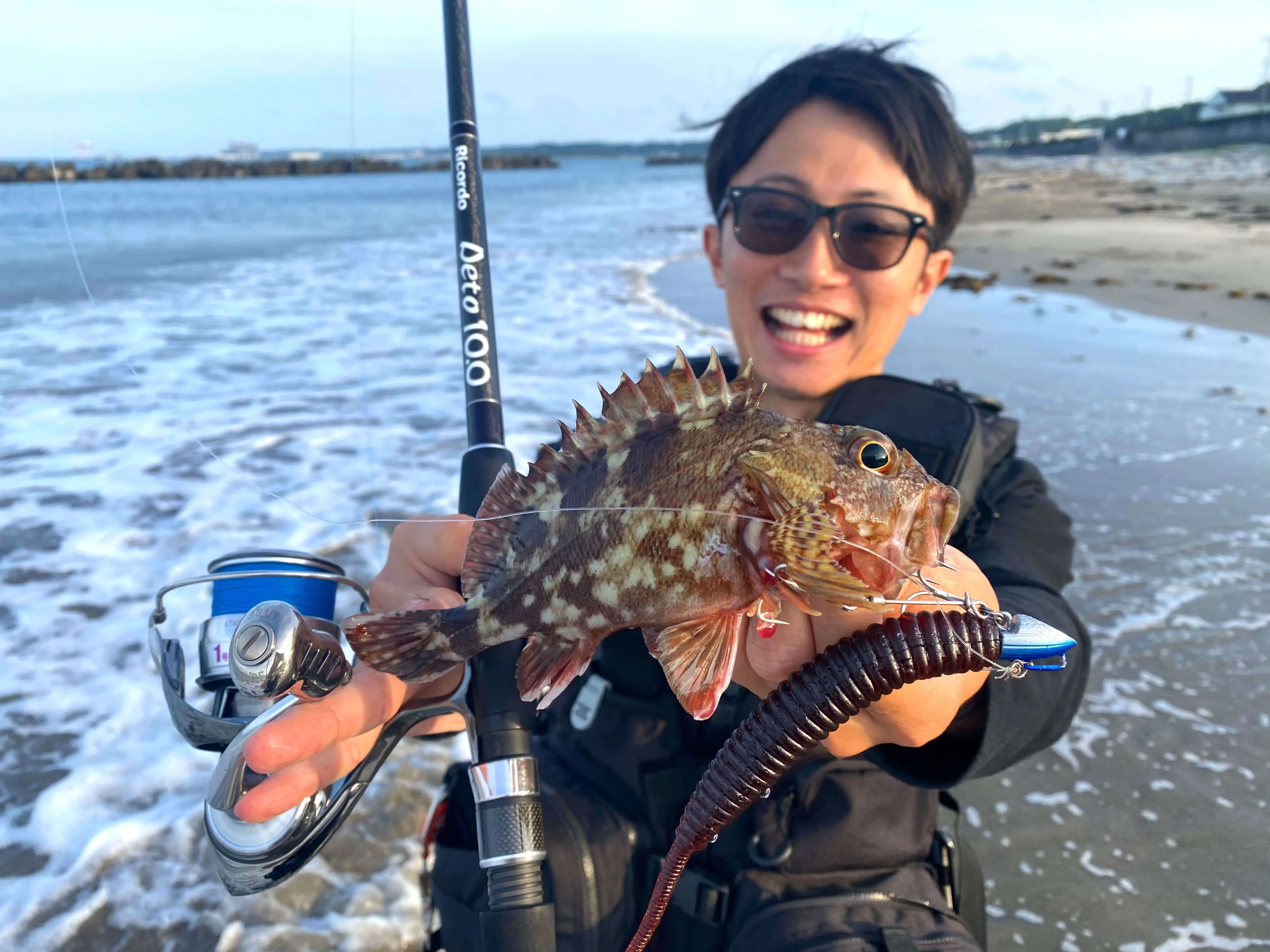 魚を釣り上げた人